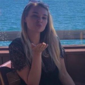 Meet your Posher, Leah